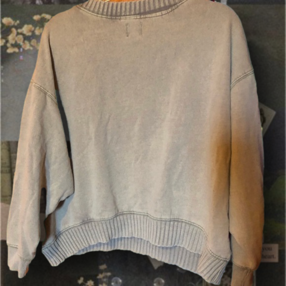 NWOT Urban Outfitters Oversized Ribbed Pullover Sweatshirt: Size S - Picture 2 of 3